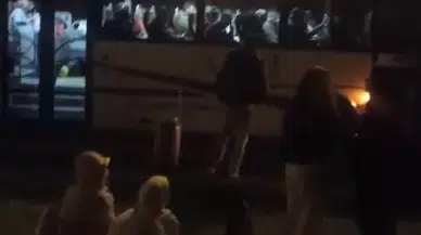Halk Otobüsü Fazla Yolcu Alınca İstikrarı Bozulup Devrilme Tehlikesi Geçirdi