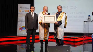 İgü, Binali Yıldırım’a Fahri Doktora Diploması Tevcih Etti