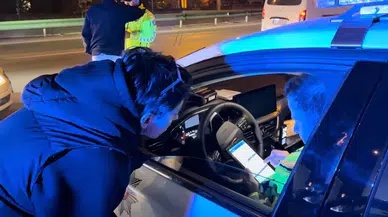 (Özel) Alkollü Araç Başına Geçti, Ehliyetini Verince Ağlamaya Başladı