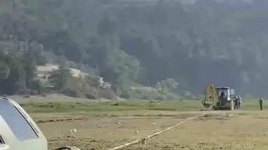 Pikniğe Giden Bataklığa Saplandı, Onları Kurtarmaya Gidenler de Mahsur Kaldı