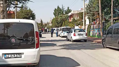 Polise Bıçaklı Hücum Anı Güvenlik Kamerasına Yansıdı