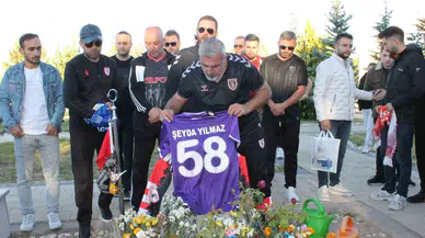 Samsunspor Taraftarı Şehit Polis Şeyda Yılmaz’ı Unutmadı