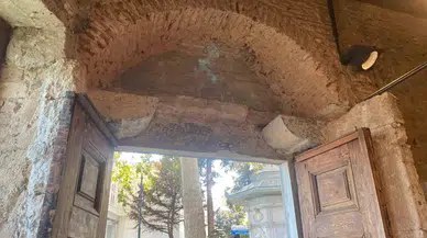 Tarihi Emirgan Muvakkithanesi Zincir Bir Kahveciye Kiralandı