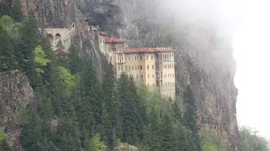 Trabzon’da Yabancı Turist Sayısında Düşüş Turizm Tesisi Sayısında Artış