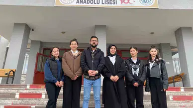 Vanlı Öğrenciler Filistin’e Takviye İçin Klip Çekti