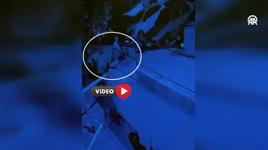 Apartmandan Motosiklet Çaldıkları Anlar Kamerada