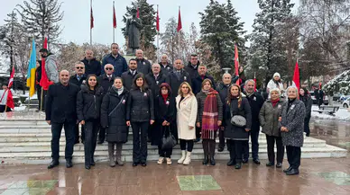 CHP’den Başöğretmene Saygı