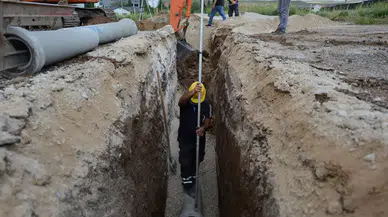 Dört Farklı Yerde Alt Yapı Çalışması Var