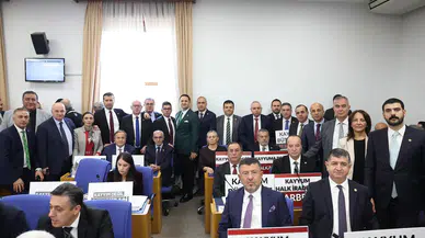 Kayyum Atamalarına Tepki Gösterdi