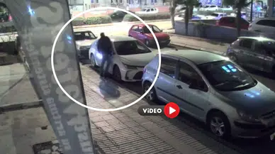 Park Halindeki Araçların Aynalarını Böyle Kırdı!