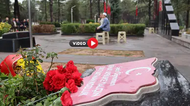Şehit Öğretmen Kabri Başında Dualarla Anıldı