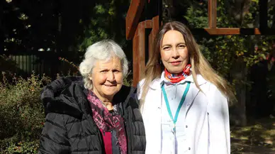 Anne ve Kızı Göğüs Kanserini Birlikte Yendi