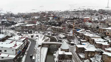 Bitlis’in Tarihi Yerleri Karda Kartpostallık İmgeler Oluşturdu