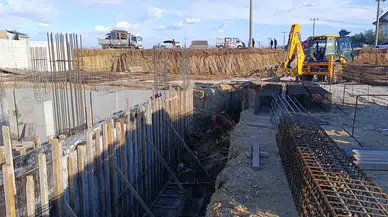 Çöken Toprağın Altında Kalan İnşaat Personeli Hayatını Kaybetti