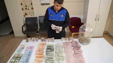Gezgin Dilenci Trenle Geldiği Konya’da Üzerinden Çıkan Paralarla Pes Dedirtti