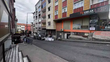 Küçükçekmece’de Kolonları Patlayan 5 Katlı Bina Tahliye Ediliyor