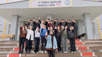 Lise Öğrencileri ‘Kadına Şiddete Dur’ Demek İçin Kameraların Karşısına Geçtiler