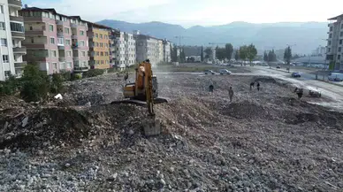 Maaşlarıyla Merak Uyandıran İş Makinası Operatörleri, Uçuk Meblağları Lisana Getirenlere Reaksiyon Gösterdiler