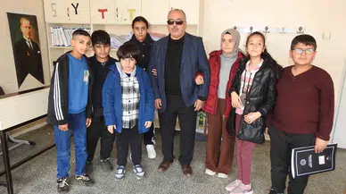 Mezunu Olduğu Okulda Kendisi Üzere Görme Engellilere 40 Yıldır Öğretmenlik Yapıyor