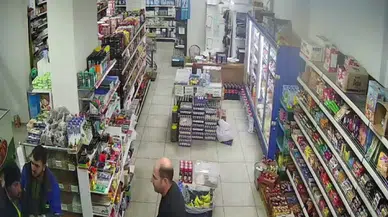 Nefessiz Kaldı ‘Sırtıma Vurun’ Dedi, Heimlich Hareketi ile Hayata Tutundu