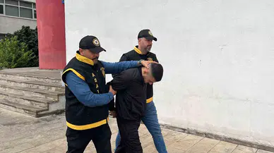 Polislere Küfür Edip Toplumsal Medyadan "Erkekseniz Beni Alın" Diyen Kişi Tutuklandı