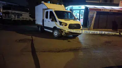 Sancaktepe’de İş Yerini Kurşunladılar, Araba ile Kaçarken Sokaktaki Araçlara Çarptılar