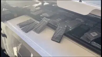 Tırın Kupa Kısmına Gizlenen Kaçak Telefonları Jandarma Yakaladı