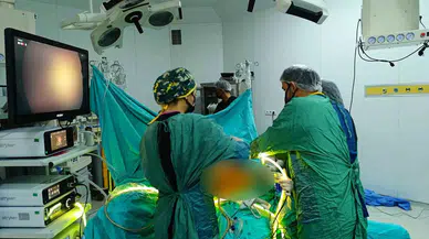 Van’da Birebir Anda 3 Yemek Borusu Kanseri Ameliyatı