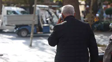 Yaşlıları Dolandırıcılardan Müdafaanın En Tesirli Yolu: Dijital Okuryazarlığının Artırılması