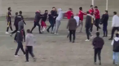 Yeşil Sahanın Boks Ringine Döndüğü Maçta Arbedenin Kaleciye Atılan Yumrukla Başladığı Tezi