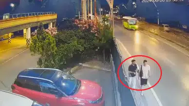 2 Genci Hayattan Koparan Kazaya Ait Güvenlik Kamerası Ortaya Çıktı