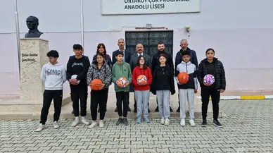 İsbir'den Kulüplere Malzeme Desteği