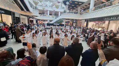 Çocuklar Aileleriyle Yaptı, AVM’de Sergileniyor