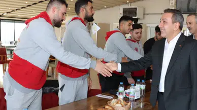 Dere, Voleybolcular ile Buluştu