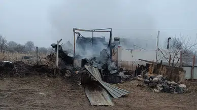 Elektrikten Yangın Çıktı, Ev Küle Döndü
