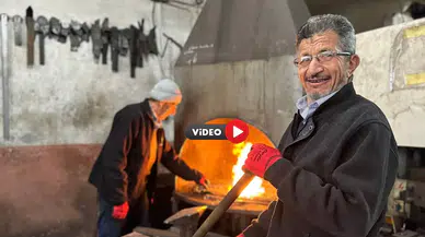 Engelli İki Kardeş 55 Yıldır Demircilik Yapıyor