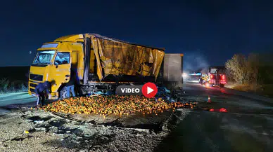 Kaza Sonrası Mandalinaların Saçıldığı Yol Trafiğe Kapandı