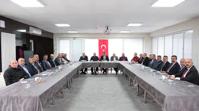 Kongreler Öncesi AK Parti’de İstişare