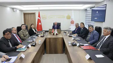 Mahallelerin Sorunlarını Muhtarlardan Dinledi