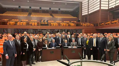 ‘Ülkeyi Borç Batağına Sokanlara İnat, Buradayız’