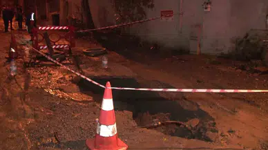 Beyoğlu’nda Yol Çöktü, 2 Daireyi Su Bastı: Vatandaş İSKİ’ye Reaksiyon Gösterdi
