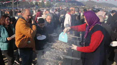 Binlerce Vatandaş Hamsi Şenliğinde Buluştu: 10 Ton Hamsi Tüketildi