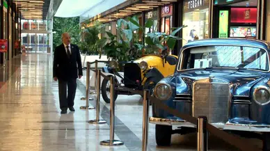 Bursalı Koleksiyonerin Beğenilen Arabalarına Bedel Biçilemiyor