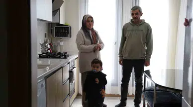 Cumhurbaşkanı’nın Elinden Anahtarlarını Alan Depremzede Çift Yeni Konutuna Kavuştu
