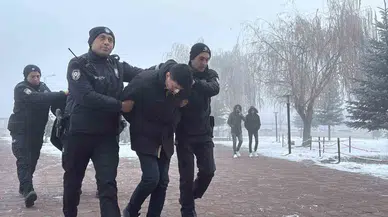 Dünürler Mahkemelik Oldu, Adliyede Yumruklar Havada Uçuştu