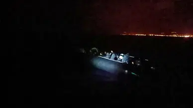 Edremit Açıklarında 14’ü Çocuk 20 Göçmen ve 1 İnsan Kaçakçısı Kıyı Güvenlik’ten Kaçamadı