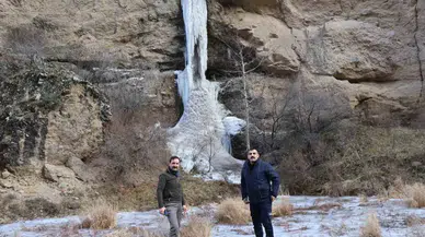 Erzurum’da Şelaleler Buz Tuttu