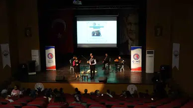 Ezine’de Köy Çocukları İçin Verilen Konsere, Bilet Yerine Bot ile Girdiler