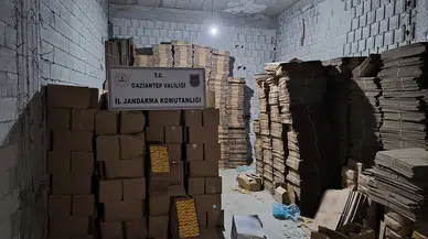 Gaziantep’te 7 Milyon Lira Pahasında Geçersiz Tavuk Bulyon Ele Geçirildi: 5 Gözaltı