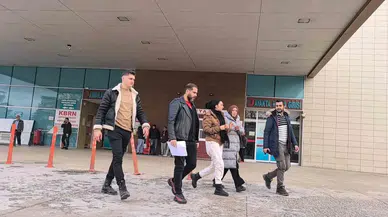 Kapıları Kredi Kartıyla Açıp 4 Meskeni Soyan 2 Bayan Yakalandı